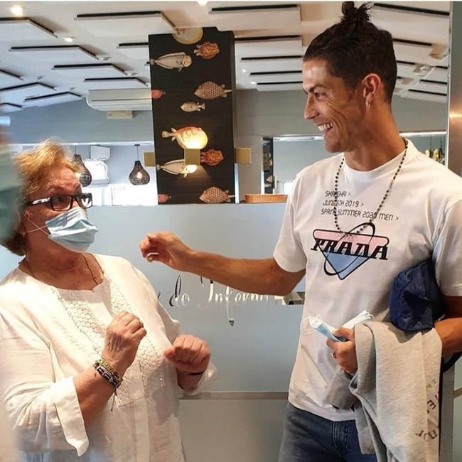 Cristiano Ronaldo Faz Escapadinha A Portugal E