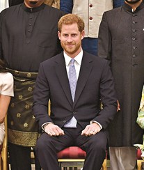 Isabel II traída por Meghan  