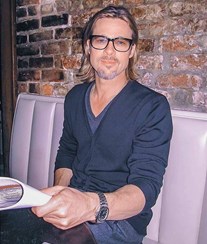 Brad Pitt mete cunha para nova namorada 