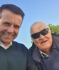 Jorge Gabriel chora a morte do pai vítima de Covid-19: "Será sempre meu guia"