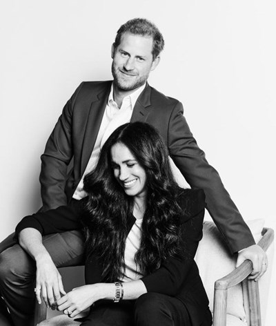 Harry e Meghan Markle envolvidos em perseguição "quase catastrófica" por paparazzi