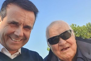 Jorge Gabriel emociona-se a recordar o pai: "Ele detinha por mim um orgulho imenso"