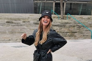 TVI reage a chuva de críticas por juntar mais de 100 pessoas no programa de Cristina Ferreira