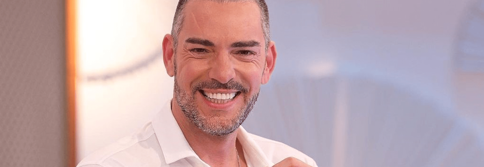 Cláudio Ramos desmaia antes do programa e vai para o hospital
