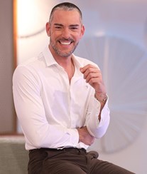 Cláudio Ramos desmaia antes do programa e vai para o hospital