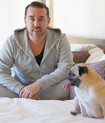 Flávio Furtado recorda sofrimento com o vírus da Covid-19 