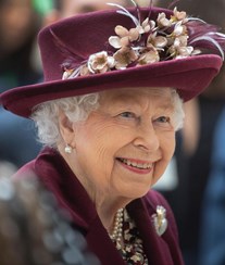 Rainha de Inglaterra prepara contra-ataque a Harry e Meghan após polémicas 