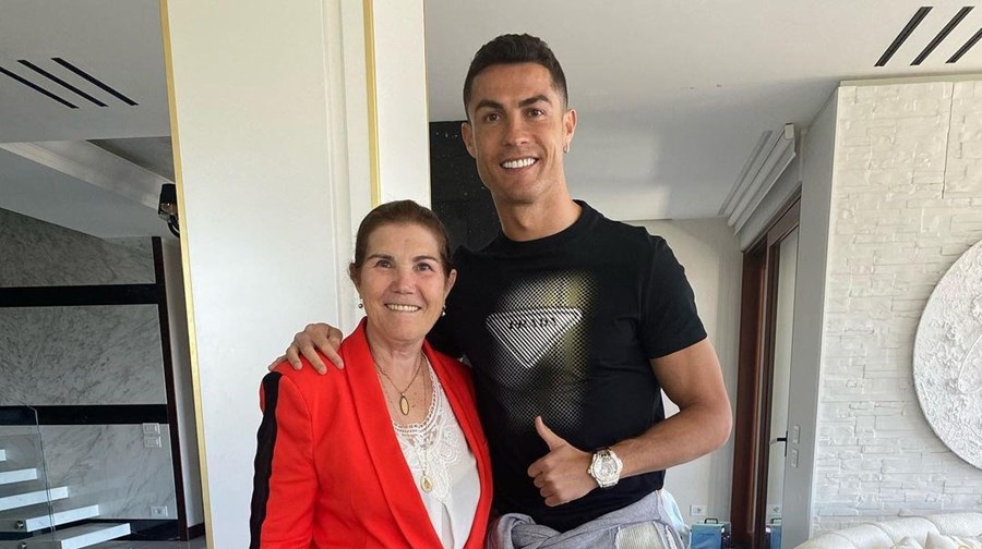 Dolores Aveiro revela segredos sobre Cristiano Ronaldo