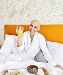 Joana Cruz celebra "último dia de tratamentos" contra o cancro da mama 