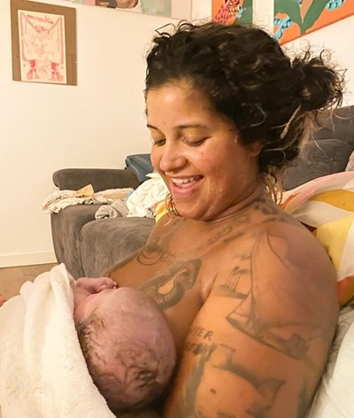 Blaya tem parto em casa: "Uma das coisas mais difíceis que eu já fiz na minha vida"