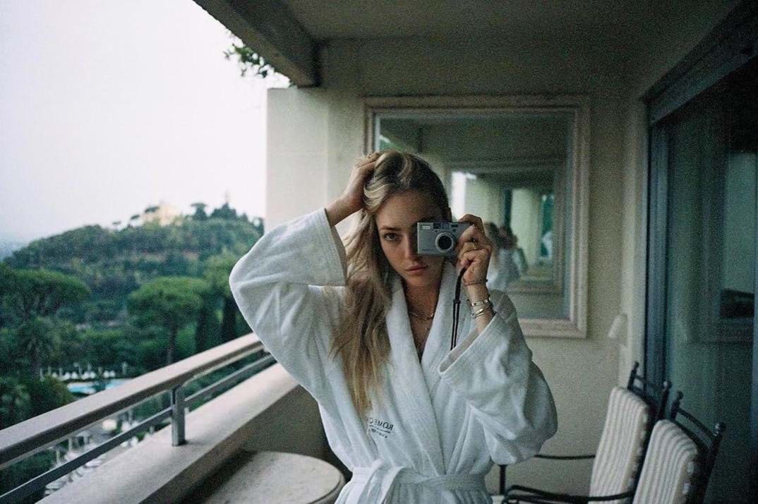 Sarah Basset é  a nova paixão do apresentador  e modelo 