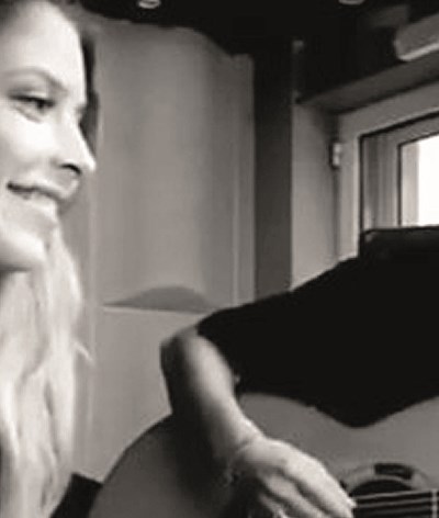"Como seria se voltasse atrás": Ivo Lucas homenageia Sara Carreira com nova música