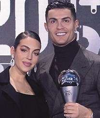 Mansão de seis milhões de euros de Ronaldo em Manchester colocada à venda