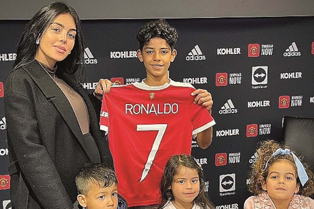 Cristianinho Apresentado Como Jogador Do United A Ferver Vidas