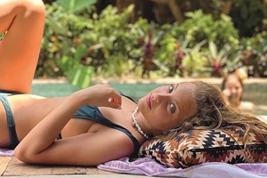 Margarida Corceiro seduz apaixonada por Zanzibar