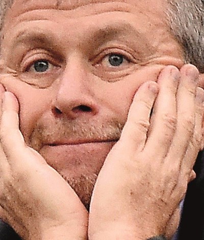 Roman Abramovich coloca iates de luxo a salvo no Montenegro