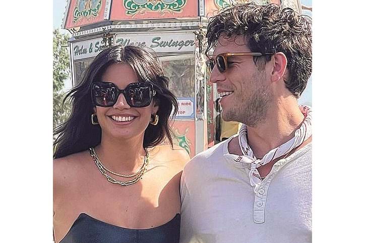 Sara Sampaio e o namorado, Zac Frognowski no festival  