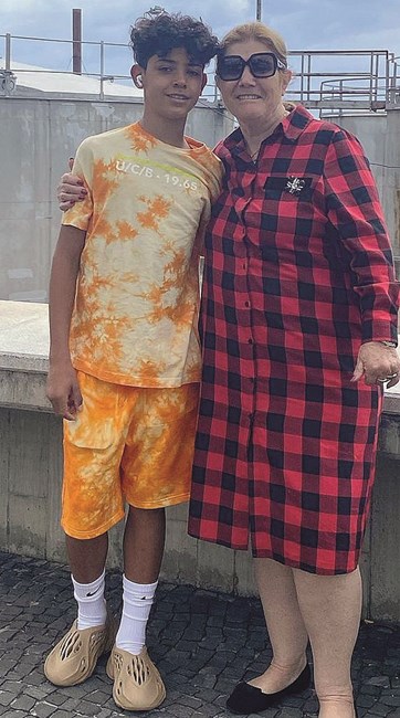 Cristianinho com a avó Dolores