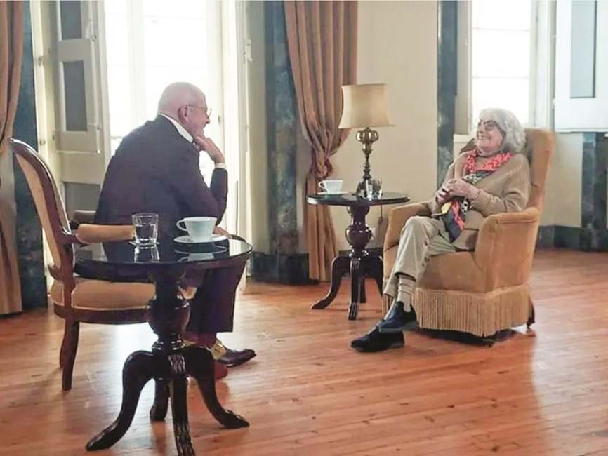 Manuel Luís Goucha recordou a última conversa que tinham tido, há um ano. “Os seus gestos trazem a brisa e o ciclone” 