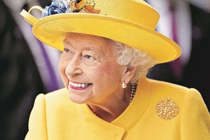 Rainha Isabel II vai ficar a conhecer a bisneta