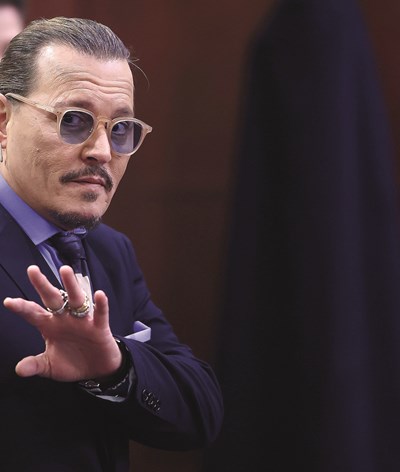 Antigo amor de Johnny Depp diz que ele era “ciumento e paranoico”
