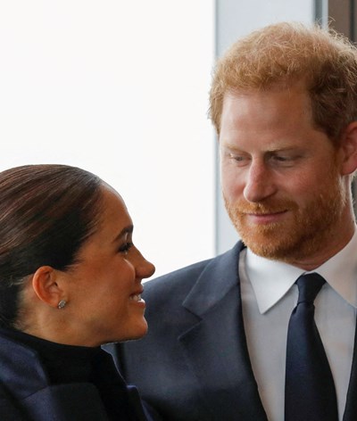 Polícia diz que Meghan e Harry fugiram dos paparazzi porque não pagaram conta de hotel em Nova Iorque