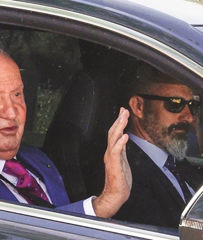 Juan Carlos reencontrou-se com filho após dois anos de exílio