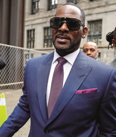 R. Kelly usou fama para crimes sexuais
