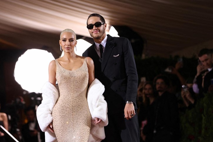 Kim e Pete assumiram relação no início de 2022 