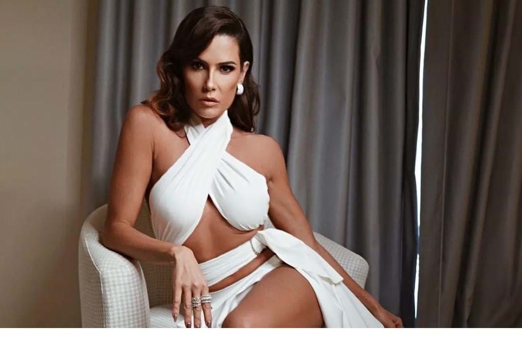Deborah Secco