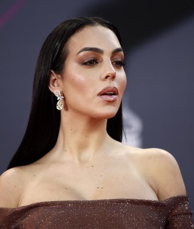 Glamour beleza, brilho e ousadia nos Grammys Latinos