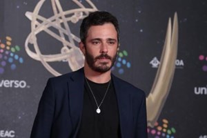 Thiago Rodrigues atacado por cinco homens e deixado no chão