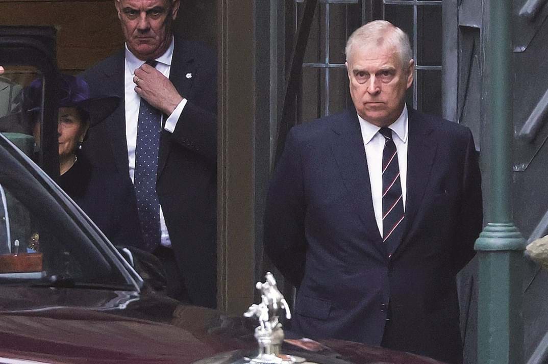 André já tinha sido impedido de usar o escritório privado
