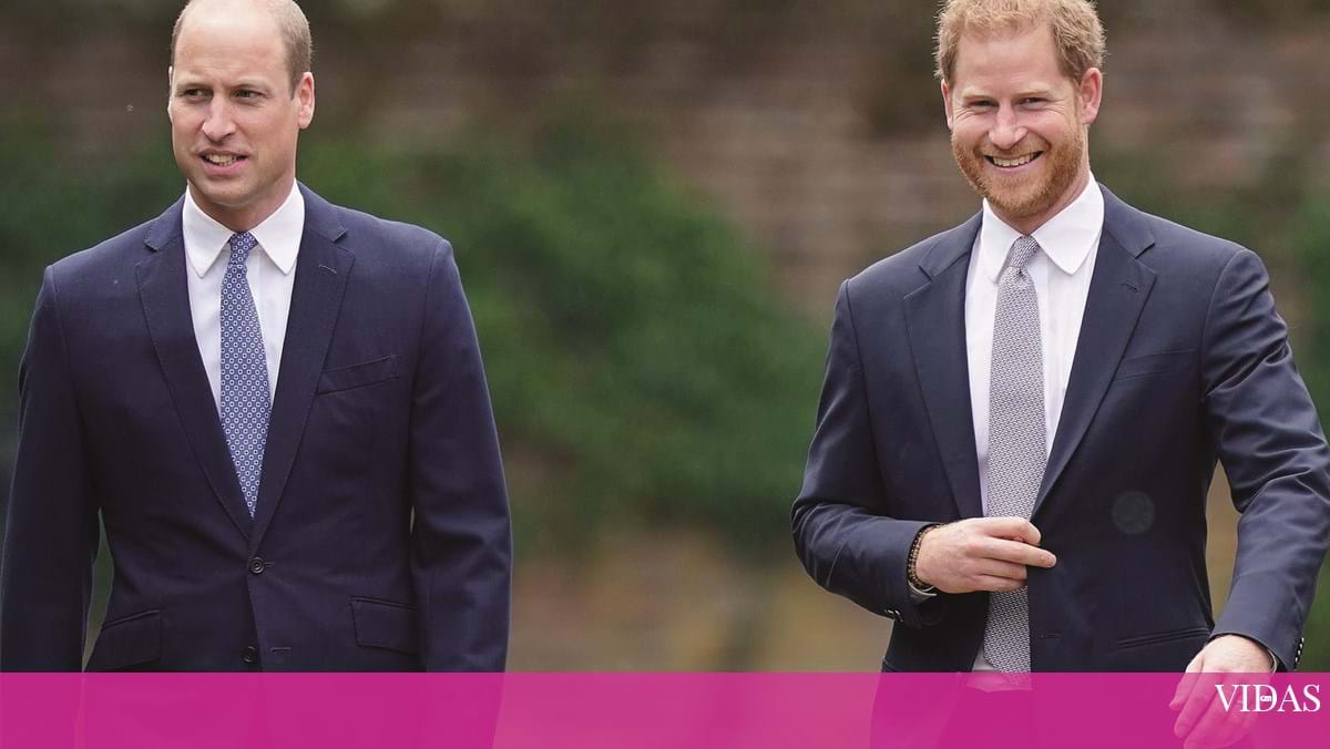 Príncipe William mostra fotos da mãe e fala sobre Harry em documentário