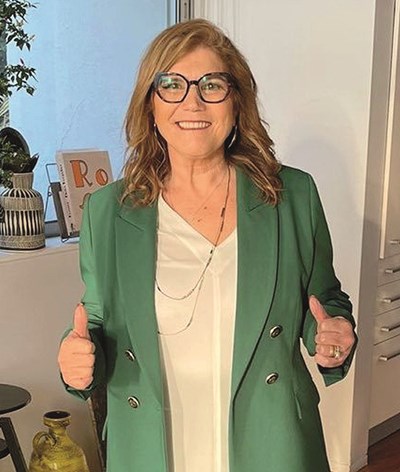 Dolores Aveiro apoia a seleção nacional