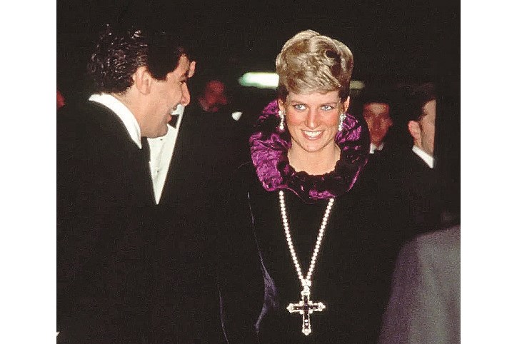 Diana com o colar em 1987