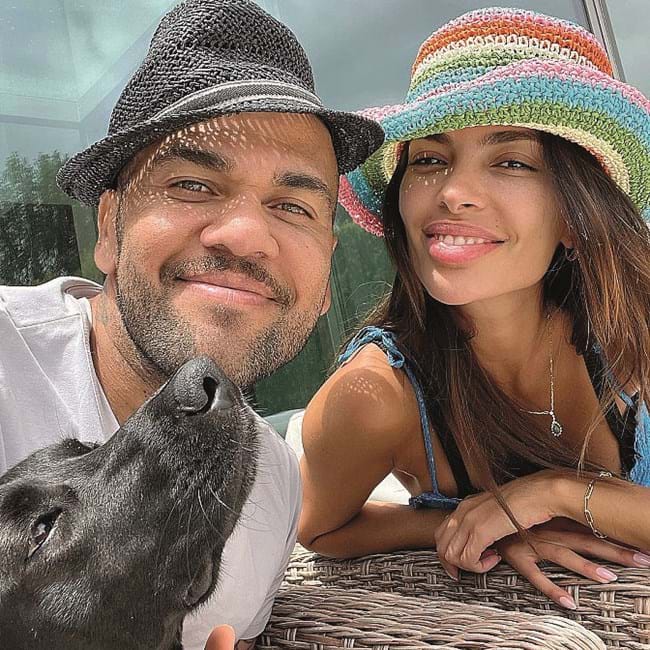 Dani Alves e Joana Sanz