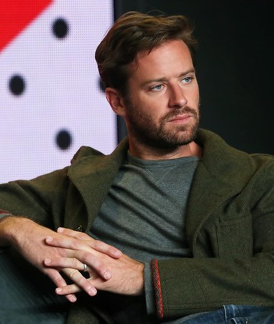 Armie Hammer quebra silêncio sobre acusações de abuso sexual e canibalismo