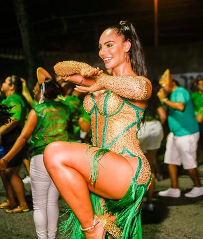 Musas brasileiras já saíram à rua. Veja aqui os seus looks