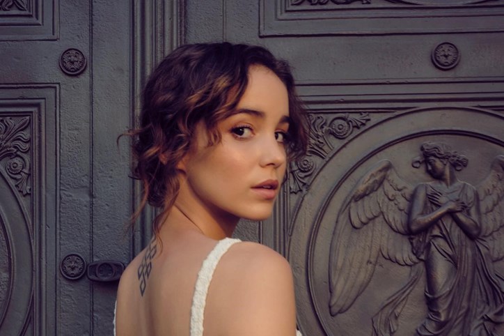 Alba Batista