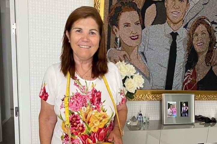 Dolores Aveiro 