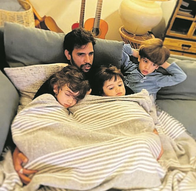 Diogo Clemente e os três filhos