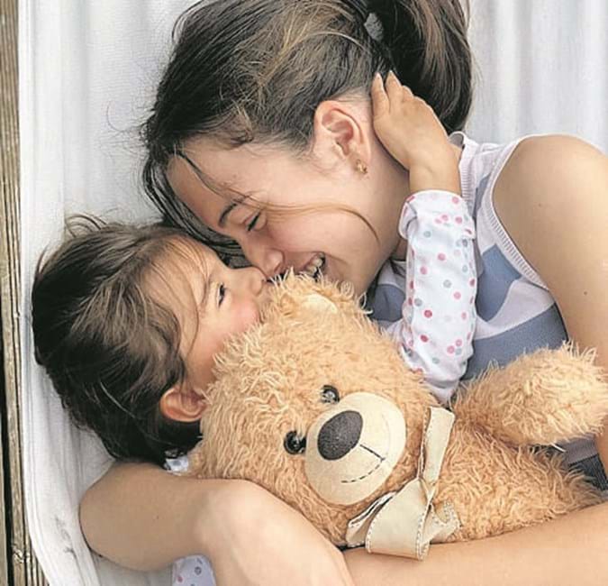 Maria, filha de Pedro Teixeira, e Caetana, filha de João Alves