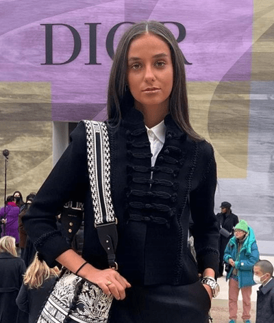 Filha da infanta Elena arrasa em bikini. Veja as fotos