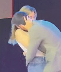 Pedido de casamento surpresa durante evento de Cristina Ferreira em Guimarães