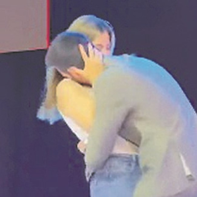 Pedido de casamento surpresa durante evento de Cristina Ferreira em Guimarães