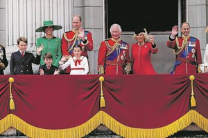 Londres celebra aniversário do Rei Carlos III