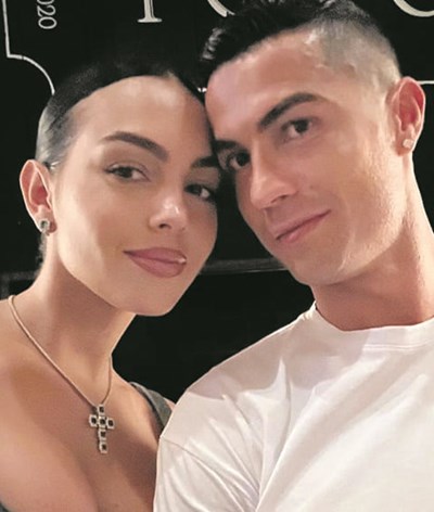 Ronaldo e Georgina em jantar romântico em Vilamoura