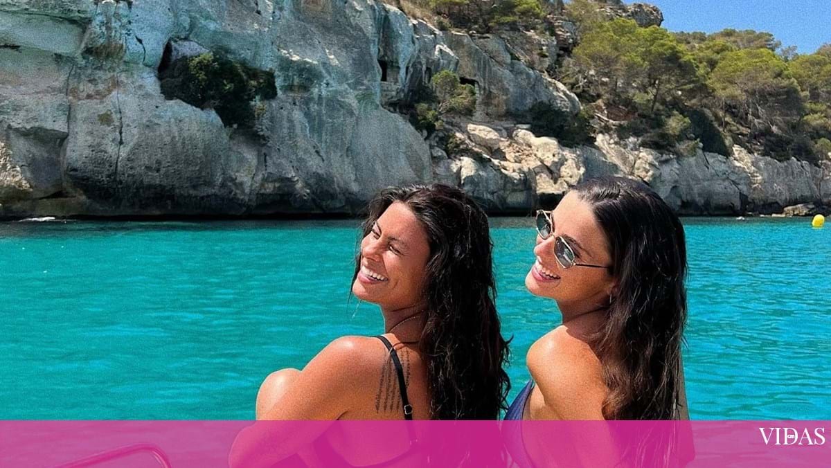 Carolina Loureiro e Joana Aguiar divertem-se na ilha de Menorca